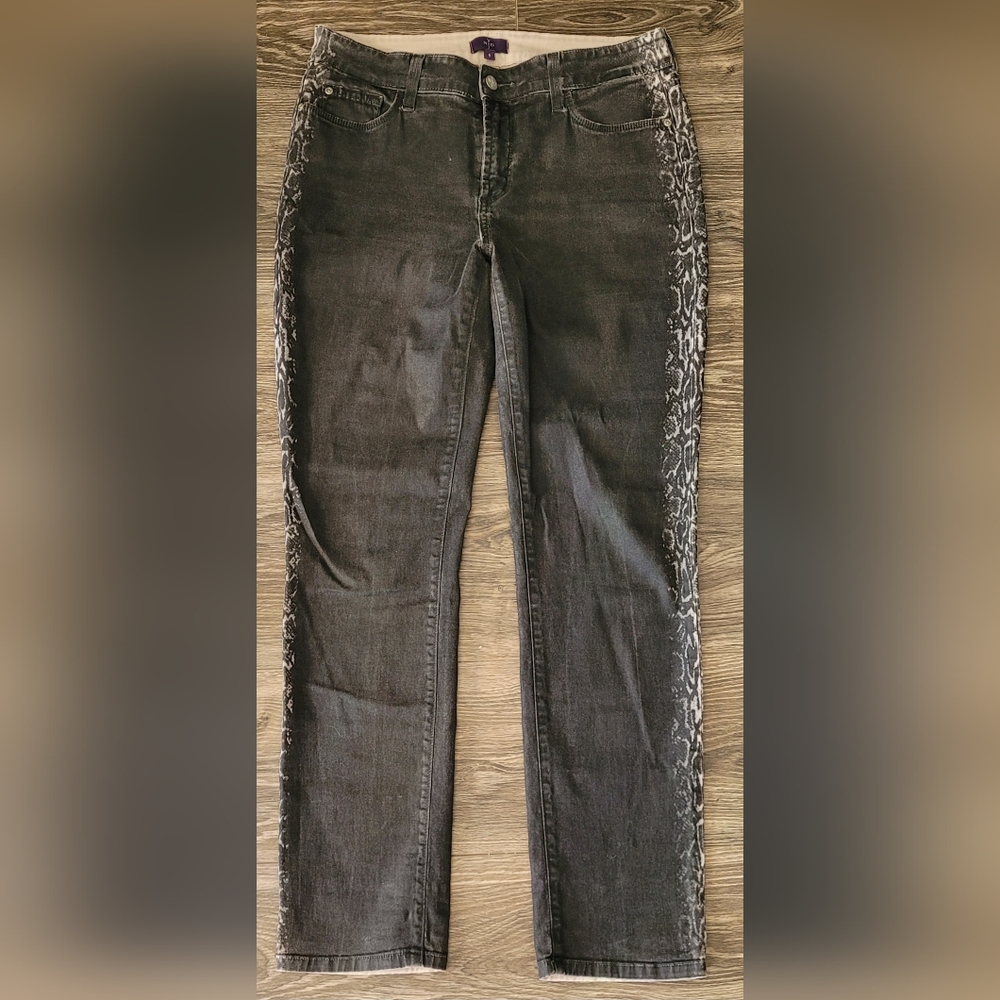 Women's NYDJ Skinny Jeans - Size 8